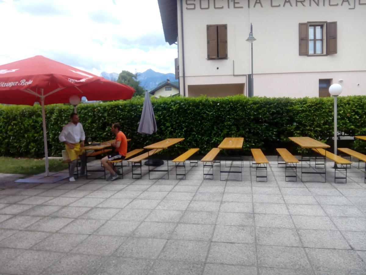 Albergo Alla Pineta Villa Santina Bagian luar foto