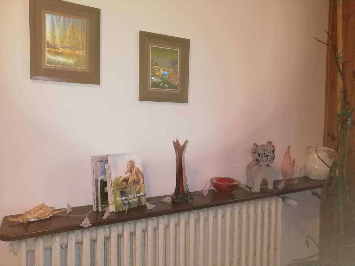 Albergo Alla Pineta Villa Santina Bagian luar foto